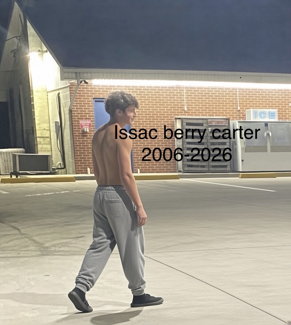 watsonbryan329's tweet photo. RIP my cousin and my brother Sam and Issac. I know you guys were turn your life after the last group fight. Wish you guys didn’t participate since some of them have knives and wanted revenge on you guys. Rest in peace guys https://t.co/mtSibmzfue