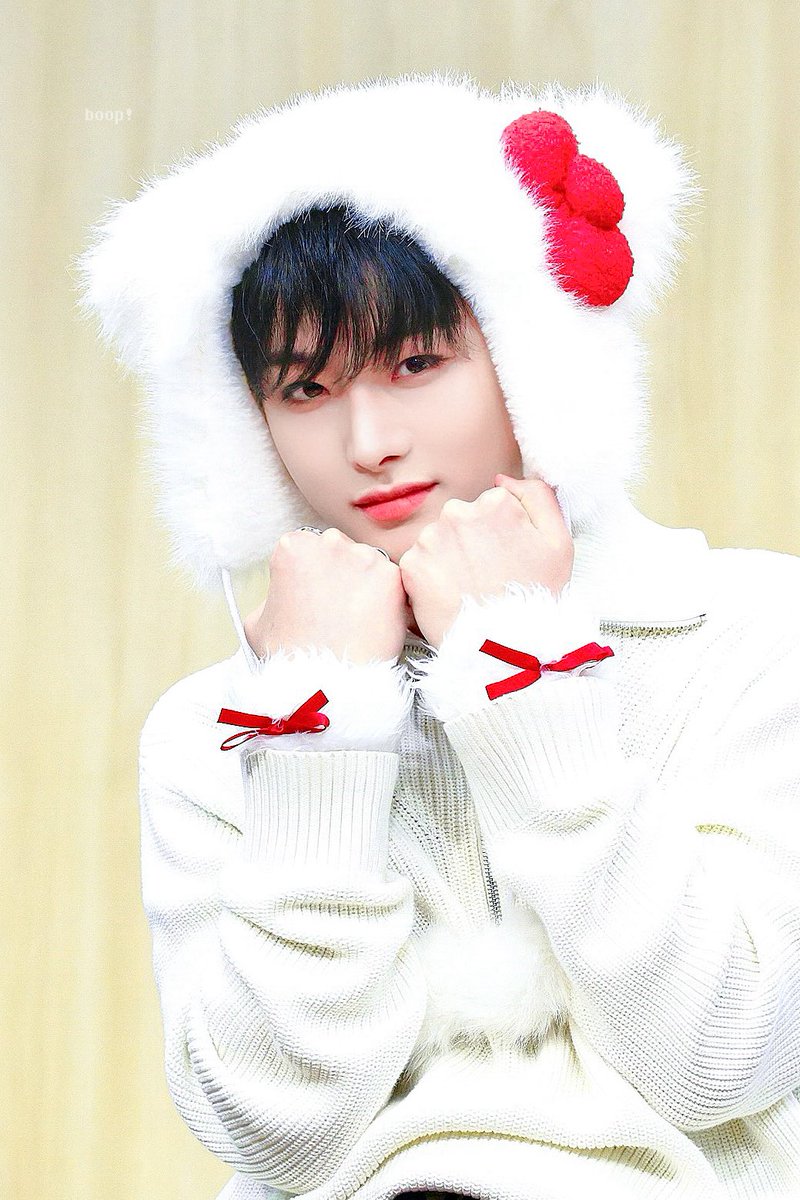 boopx316's tweet photo. 260104

🐱ྀིྀི 

#XODIAC #LEX #렉스 https://t.co/WRbNDRTOT4