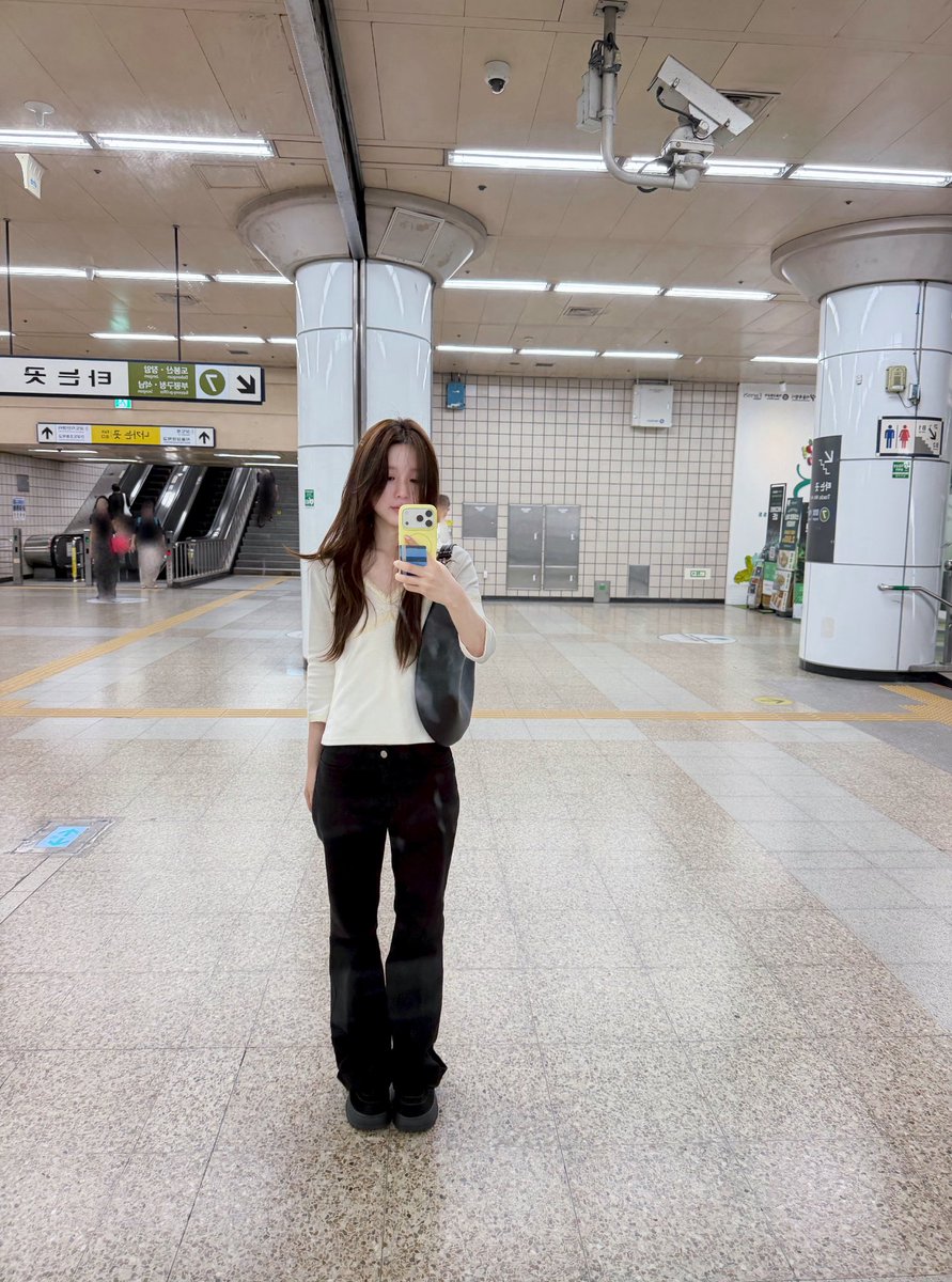 PerryKendaacou's tweet photo. 날씨 조으니깐 뽀송해서 기분 촤고조
#맘눌뎀 #일상계트친소 #트친소 #셀카 https://t.co/xQeBDmD3Lf