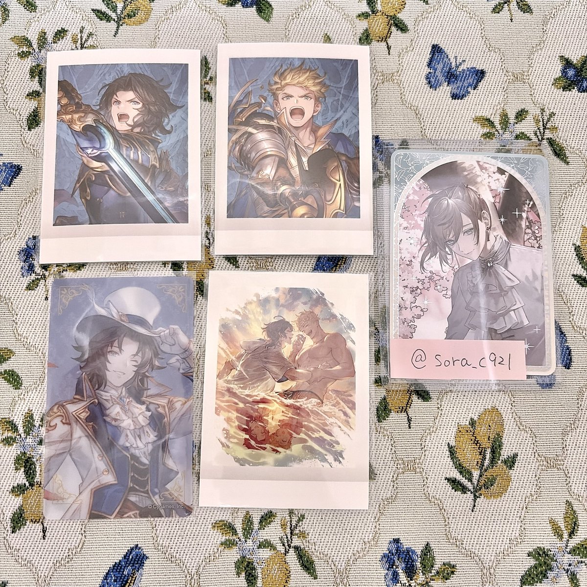 sora_c921's tweet photo. 【交換、譲渡】グラブル　グランブルーファンタジー　リリンク　ぱしゃこれ

譲
画像1(￼無印6枚)
求
画像2  ランスロット、ヴェイン、他異種ご相談
定価90円PayPay(⭐️は交換のみ)

郵送交換
纏めての方優先。検索からもお声がけください。 https://t.co/eteUhvpSJv