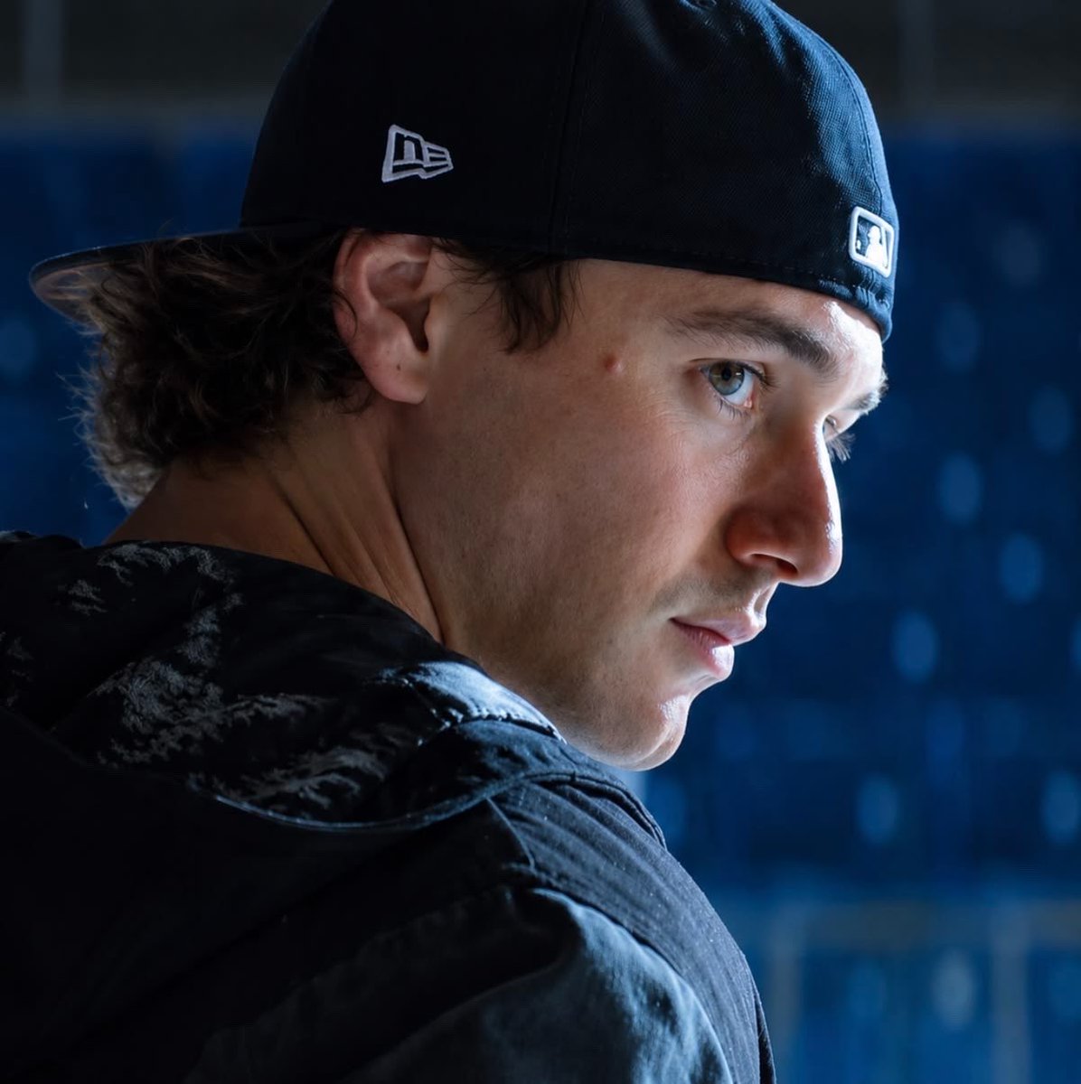 ruewasntthere's tweet photo. I still haven’t gotten over how good Garrett looked in that scene 🫠 https://t.co/TkzEKZHVKn