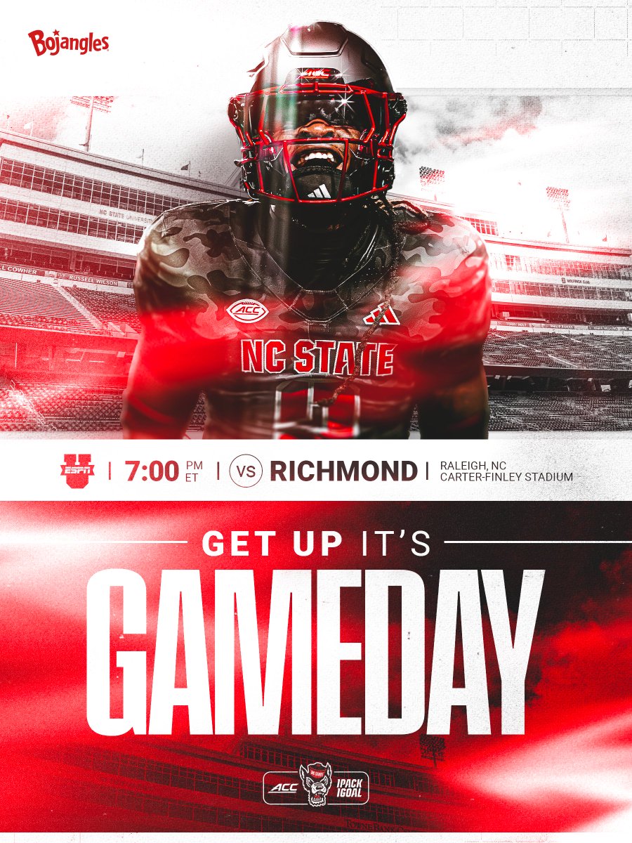 PackFootball's tweet photo. Friday Night Lights in Raleigh! https://t.co/DtNlyWXOQP