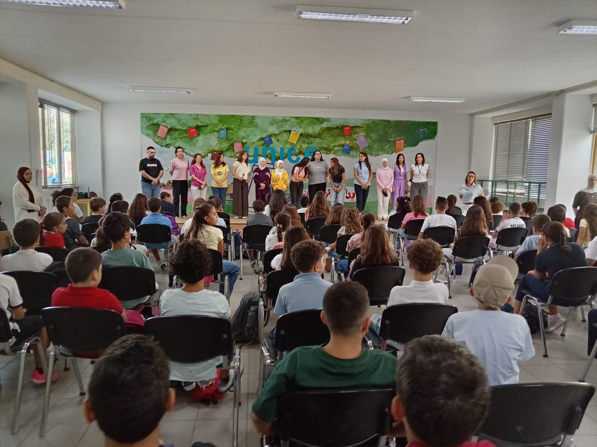nesrine_majzoub's tweet photo. Welcoming day #gr6 learners #Assemly
@DidiSaleh10 @LotfiDina @dina_jradi @Hhhsinfo https://t.co/VwQBaldnGV