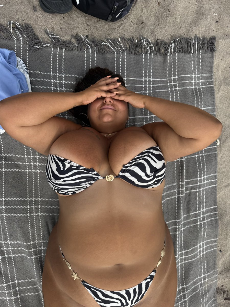 GreekGoddess6ix's tweet photo. Bodyyyyyyy https://t.co/jCPUunftMg