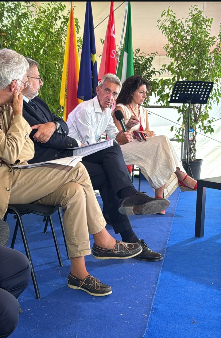 CalecaNino's tweet photo. Lega delle cooperative. Con Giovanni Bianconi , Simone Gamberini e Ada Fiore https://t.co/K4L9GVKiQe