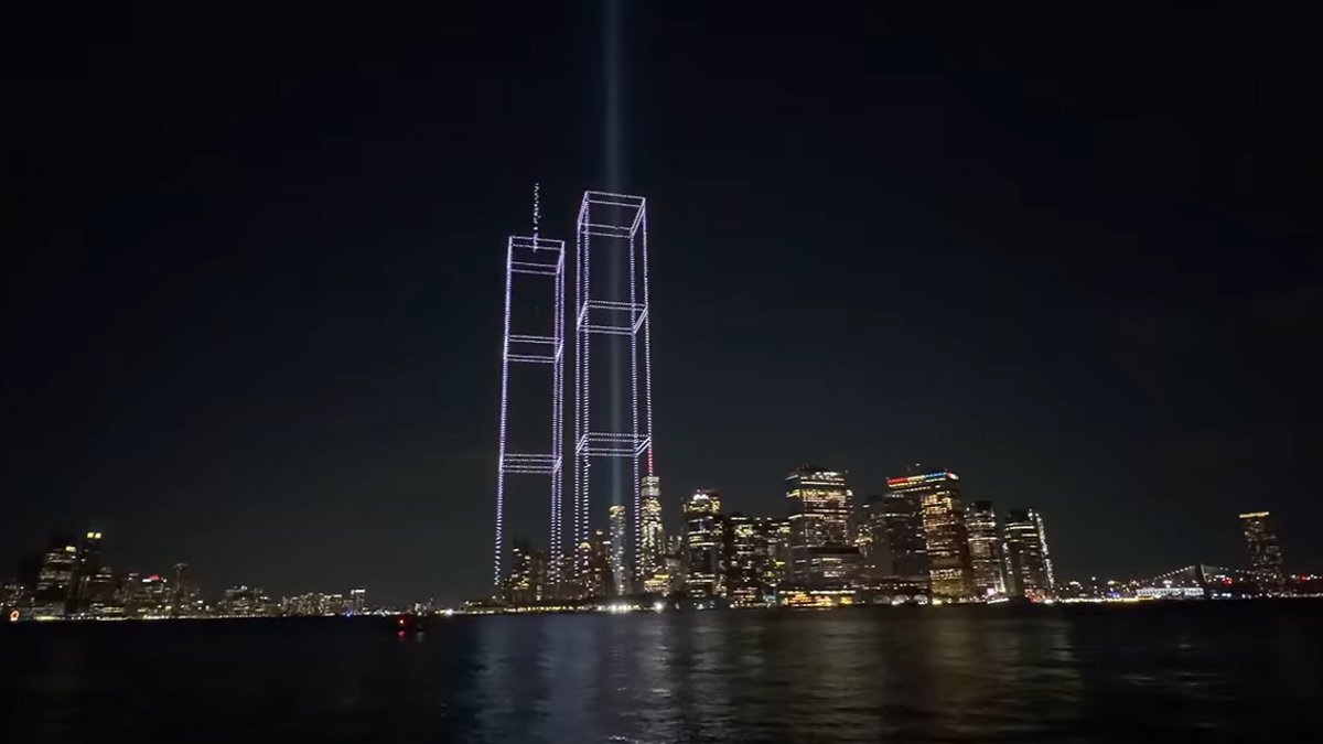Q1063MaconGA's tweet photo. Drone Show in New York City Recreated the Twin Towers to Honor 9/11 Victims | Q106.3 | Lynch https://t.co/6GIB0ybXR8 https://t.co/ZBMSLrYoHf