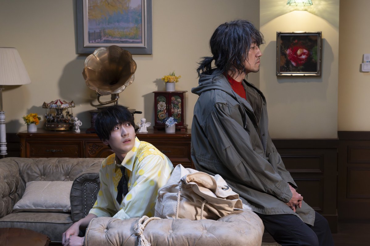 oricon's tweet photo. 【仮面ライダーマイス】二話「モダンウサギと走るカメ」あらすじ🐭

達臣が瑞生家への潜入スタート🧀
ダット／仮面ライダーダットが登場🐇🐢
https://t.co/RjdHwJOhQl

#仮面ライダーマイス @Hayate_ataka @keisuke_higashi https://t.co/Ht0vGRnWpx