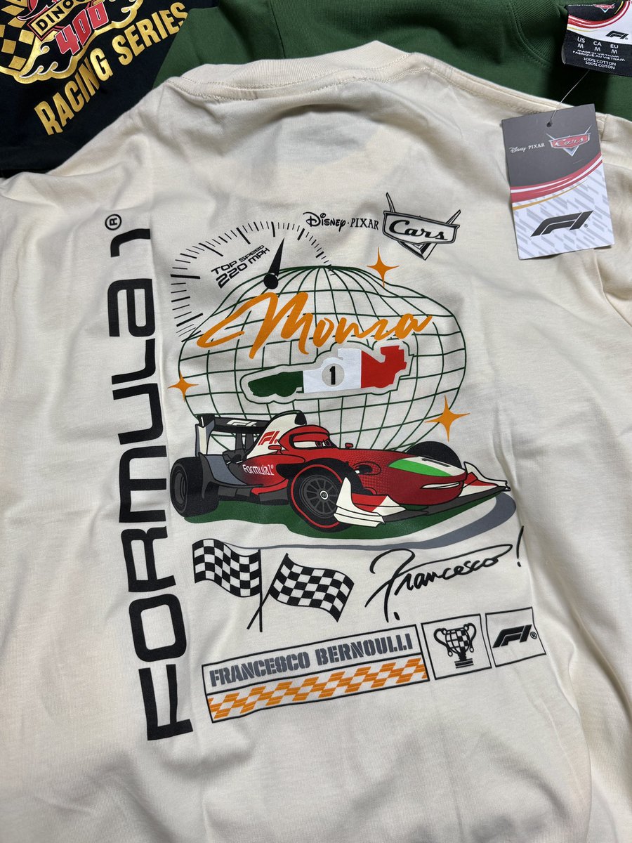 westergaard2319's tweet photo. 届いた！！
#F1 #Formula1 MONZA🇮🇹GPと #カーズ ２ の フランチェスコ・ベルヌーイのコラボシャツ

国際輸送費はかかったけどこれは最高すぎる
F1とのコラボなので私はマックィーンよりもやっぱりコッチを優先。
ピットクルーのAlex Machinoもいるのも点数高い🛞 https://t.co/yoDzsL9k88