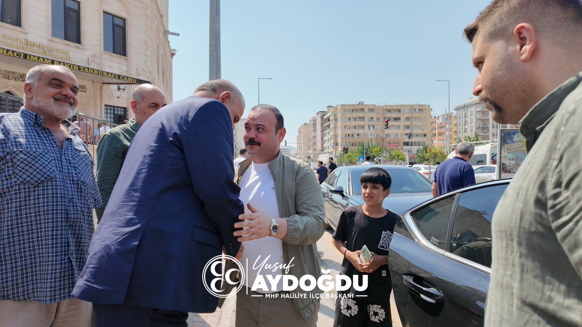 MHPhaliliyeurfa's tweet photo. MHP Haliliye İlçe Bşk. Sn. Yusuf Aydoğdu, Cuma çıkışı 27. Dönem AK Parti Milletvekili Sn. Ahmet Akay ile selamlaşıp daha sonra esnafımızla buluştu.
@MHP_Bilgi 
@dbdevletbahceli 
@ismailozdemirrr 
@eczosmanmutlu 
@Sanliurfa_MHP 
@yusufaydogduu 
@ahmetakayurfa 
#mhp #şanlıurfa https://t.co/L7aaEDSf0O