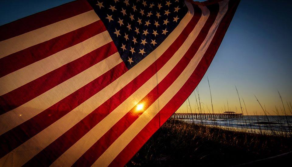 SC_State_Parks's tweet photo. Today, we pause to remember the lives lost 25 years ago today, on September 11, 2001, and to honor the courage of the first responders, service members and everyday Americans who answered tragedy with bravery, compassion and unity. #NeverForget #September11 https://t.co/XPVuHlsOjs