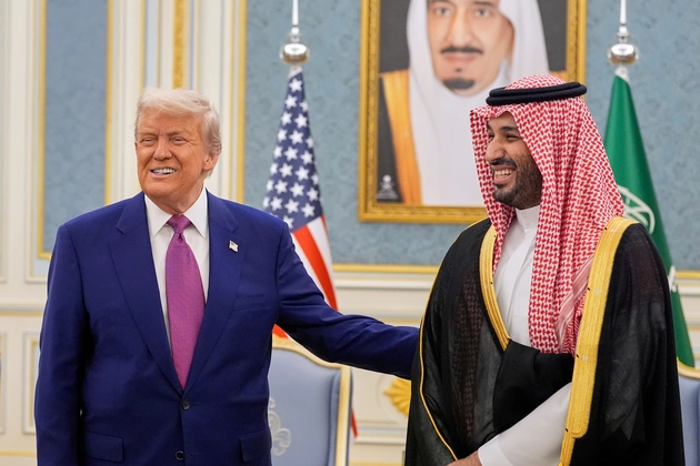 sentdefender's tweet photo. Axios reports that Saudi Crown Prince Mohammed bin Salman called President Trump twice Thursday and urged the U.S. to launch strikes against the Houthis as the group advanced toward the Bab al-Mandab Strait. Trump declined, and U.S. officials said the administration currently has no plans for direct military action against the Houthis.

The request marks a shift from July, when Riyadh told Washington it could handle the Houthi threat itself and Trump backed Saudi military action. Since then, the conflict has expanded, with the Houthis capturing the Red Sea port of Mokha and advancing toward the Bab al-Mandeb.

Axios reports the U.S. is instead increasing intelligence and targeting support to Saudi Arabia. About 200 U.S. personnel are reportedly providing nonkinetic support, while CENTCOM commander Adm. Brad Cooper traveled to Saudi Arabia for urgent coordination talks.

The administration is seeking to keep the Red Sea open without adding another front to a U.S. military effort already heavily focused on Iran and the Strait of Hormuz.

Source: https://t.co/5L9Euj0fPm