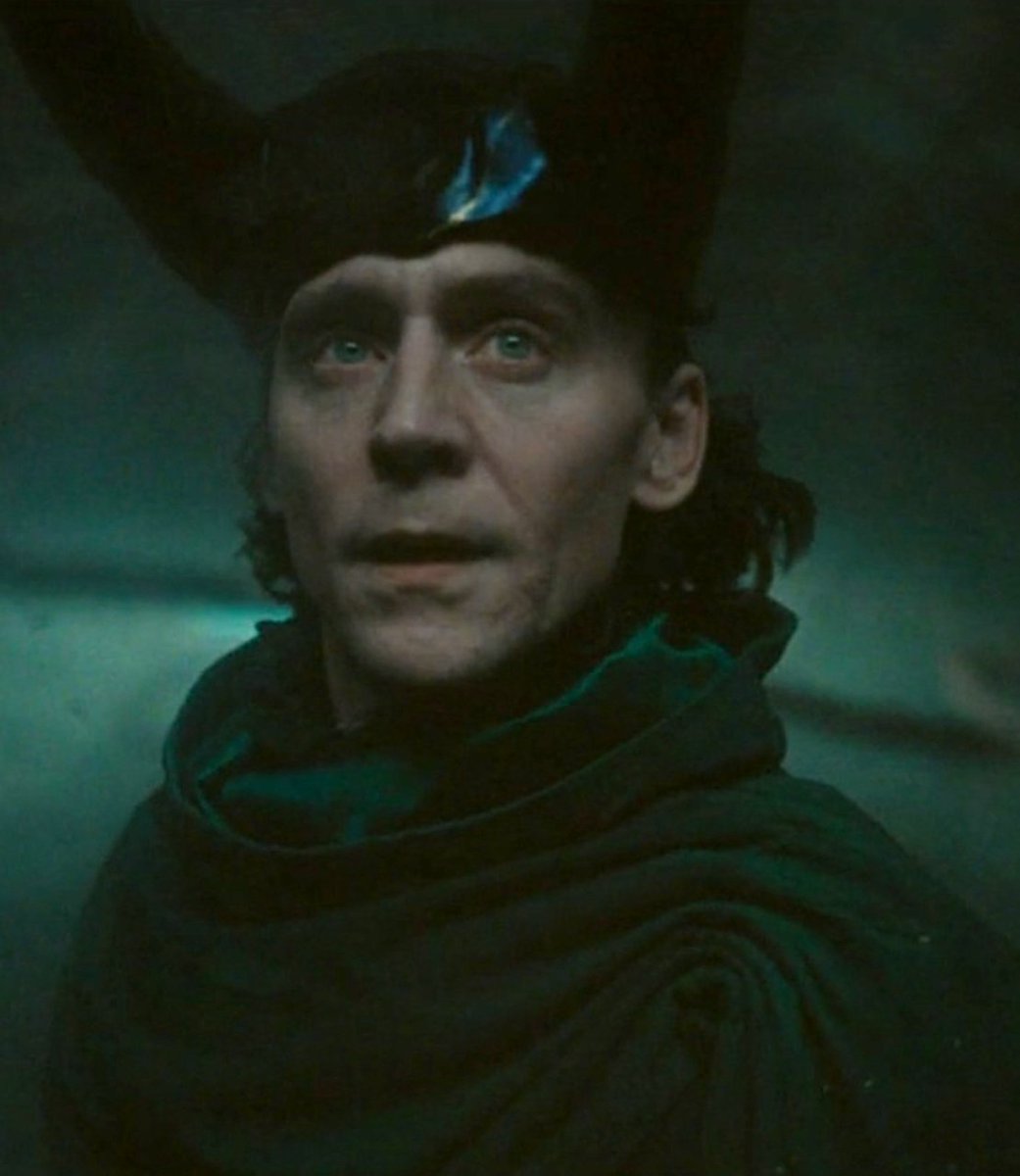 marvel_updat3s's tweet photo. Tom Hiddleston when asked if Loki will die again in ‘AVENGERS: DOOMSDAY’:

“Look, if I keep going down the path of the end of this sentence, I will find myself revealing things... it depends on what you... I have to stop.”

(Via: @joshuahorowitz) https://t.co/pzyknJaRGA