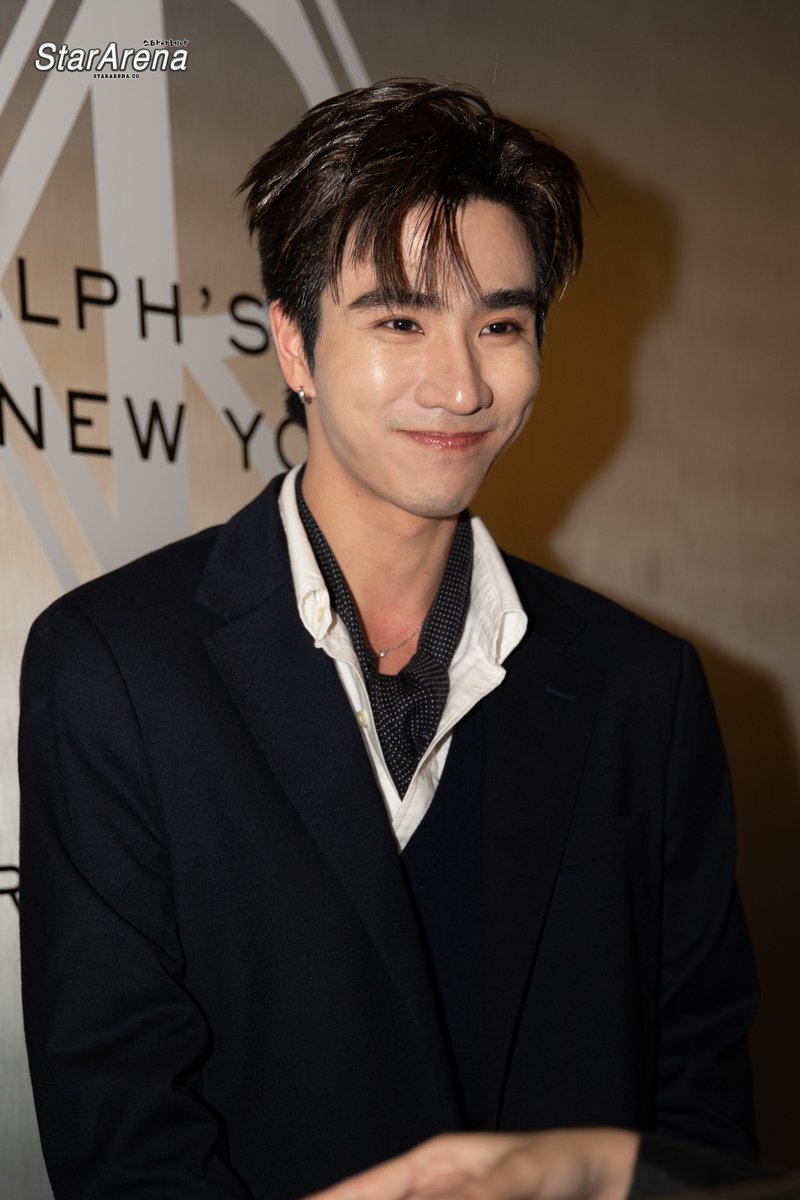 StarArena_'s tweet photo. Perth at Ralph Lauren Fragrances Ralph’s Club New York Eau de Parfum Launch in Singapore

PERTHSANTA RALPH LAUREN

#RalphLaurenFragrancesXPerthSanta #RalphLaurenFragrances #PerthSanta #PerthSantainSG #GMMTV https://t.co/MJkughmdFL