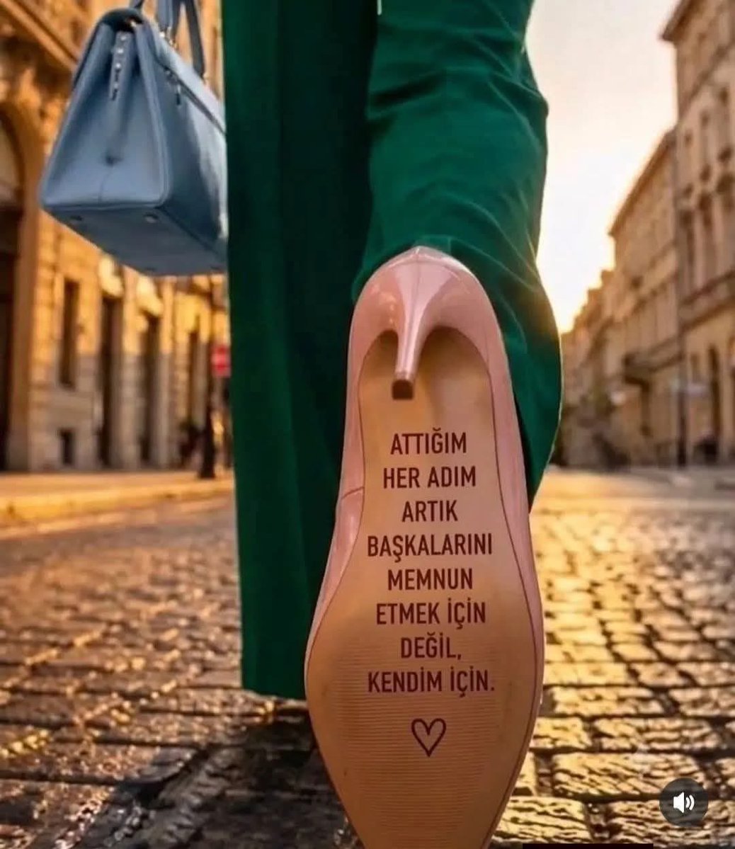 TOPRAK_TC_'s tweet photo. HAYAT DEVAM EDİYOR AMA KALDIĞIM YERDEN DEĞİL AKILLANDIĞIM YERDEN

.Bu gün kimsenin 

keyfini kaçırmasına 

izin verme 

Çünkü senin mutluluğun 

daha değerli. 💜

         ~ https://t.co/4DxP4qNy7n