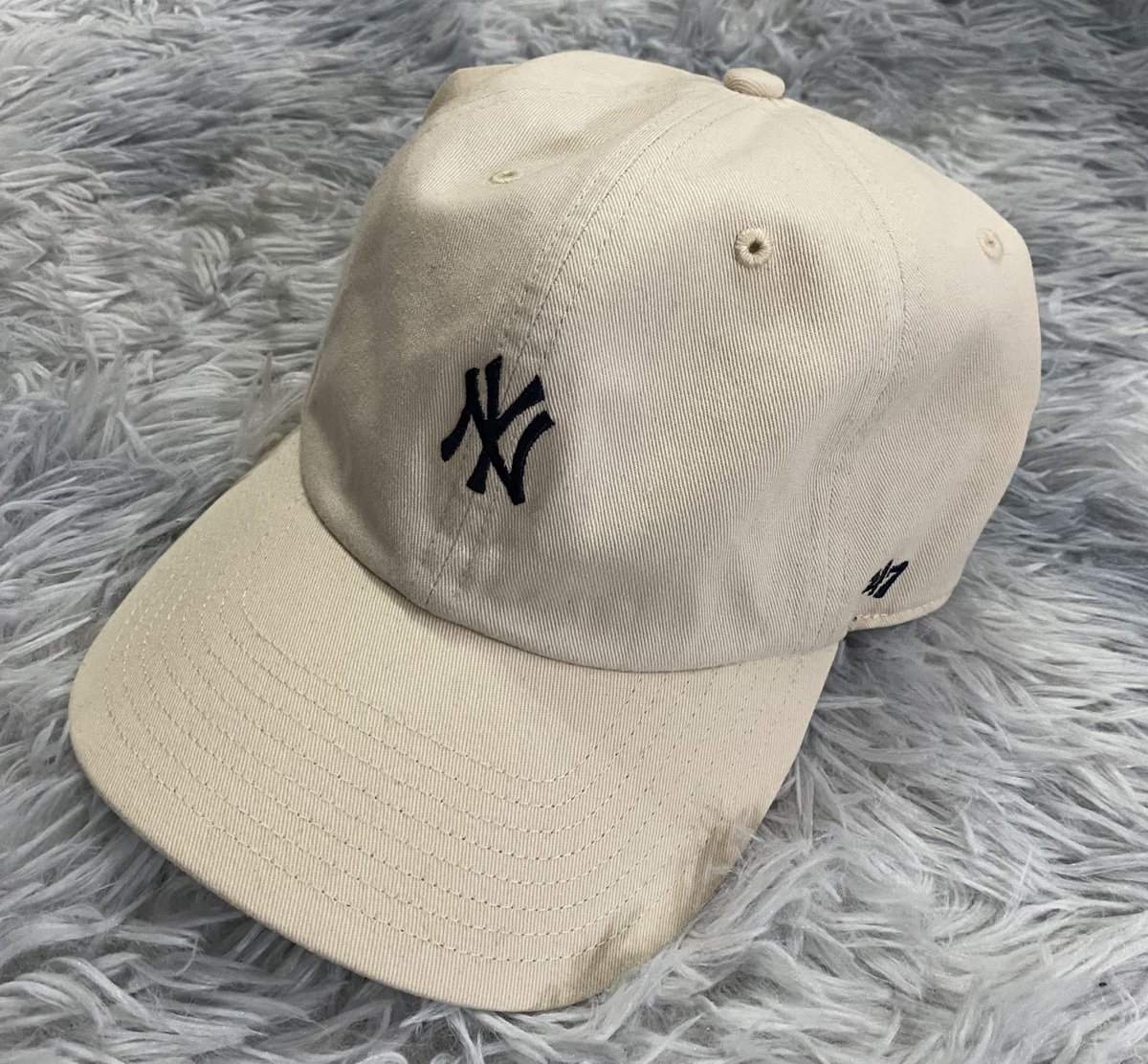 _sertid1's tweet photo. หมวก 47 สีเบจ แท้ สภาพใหม่ ไม่มีตำหนิ

free size 
ราคา 600 บาท

#หมวกมือสอง #ส่งต่อmlb #หมวกmlb #ส่งต่อหมวก #ส่งต่อstylist #ส่งต่อnewera #หมวกnewera https://t.co/0HrwDJwU96