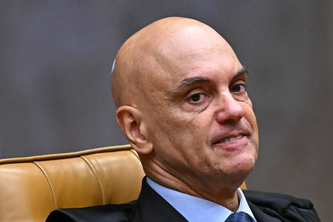 pmarcelo1972's tweet photo. - Violação de direitos humanos;
- Corrupção ativa;
- Tráfico de influência;
- Falsificação de documentos;
- Tortura;
- Abuso de poder;
- Violação de sigilo funcional;
- Advocacia administrativa.

Alexandre de Moraes tem que pagar por todos esses crimes cometidos. SEM ANISTIA! https://t.co/XX6mlvWkMg