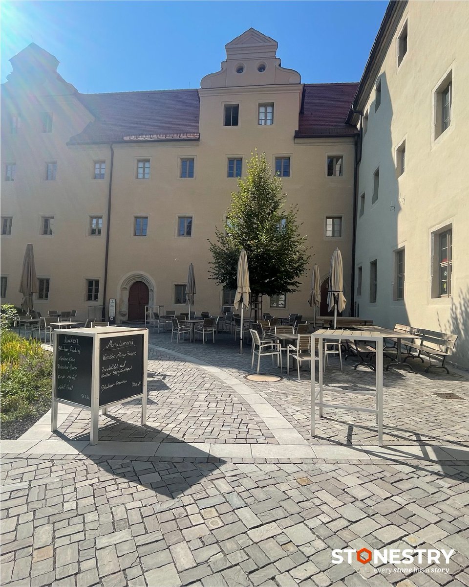 Stonestry_'s tweet photo. A campus courtyard, restored. Silver Path sandstone setts underfoot, Arctic Mist cladding the benches. 
Stone that works as hard as it looks. 

#NaturalStone #Cobblestone #Hardscaping https://t.co/27xZZNMM3s