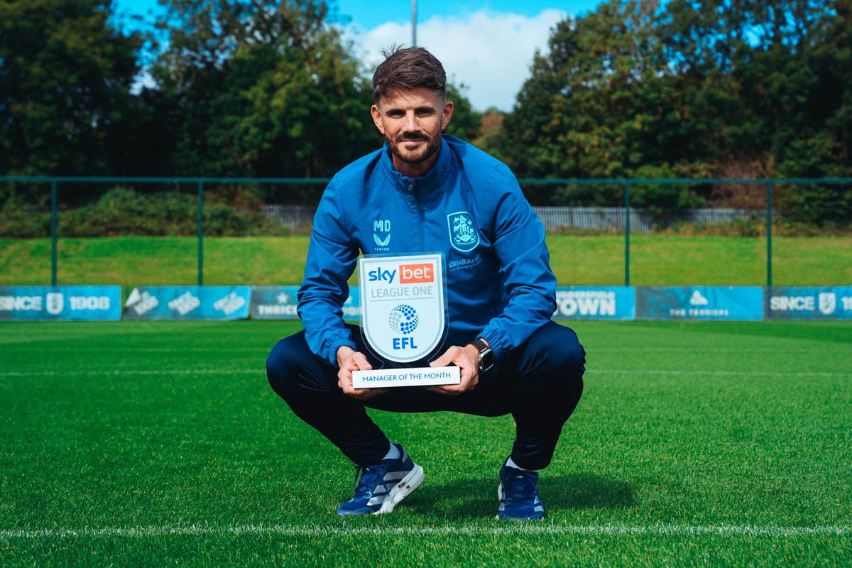 htafc's tweet photo. A collective success 👏

Onwards 👊

#htafc https://t.co/2H6rTTyMRA