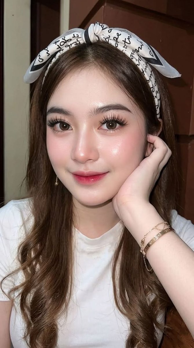 Kiiroll's tweet photo. selamat malam mmmmmmmmmmm
#BantuanPenanggulanganBencana
#SiagaPeduliSesama
#Duit
#Donat https://t.co/bT0dUnjiPe