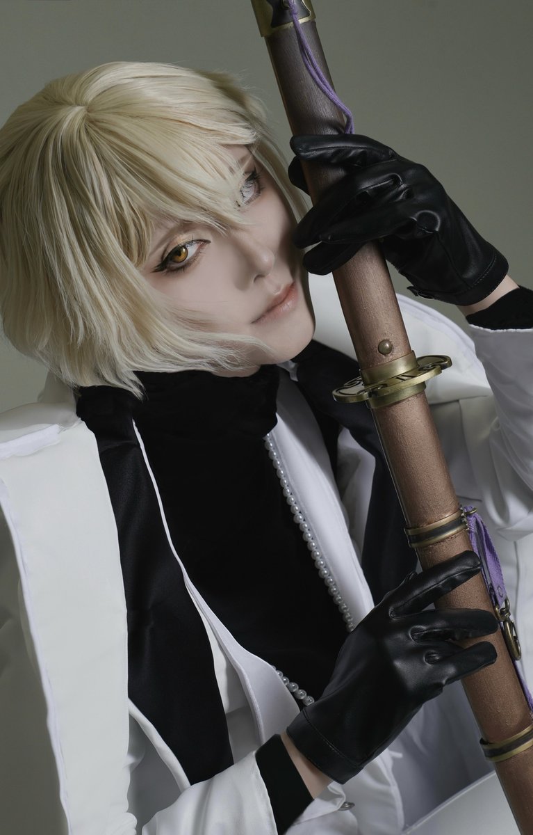 siiino_16's tweet photo. cosplay  
刀剣乱舞 / 髭切 祝装

*
studio＆photoスタジオコローレ様（@studio_colore ） https://t.co/94Ec35oOXs