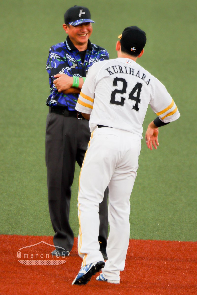 maron105_'s tweet photo. 2026.7.29
マイナビオールスターゲーム2026
🏟️富山アルペンスタジアム

審判さんと一瞬話すだけで笑顔にできちゃう栗原選手☀️

 #sbhawks  #栗原陵矢 https://t.co/nxXSpgBh8a