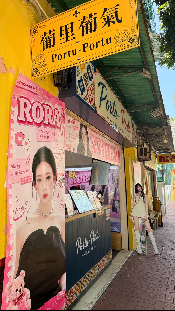 Wish_notyours's tweet photo. OMG #RORA you're so loved by fans 💜 https://t.co/ZrtTLviUcZ