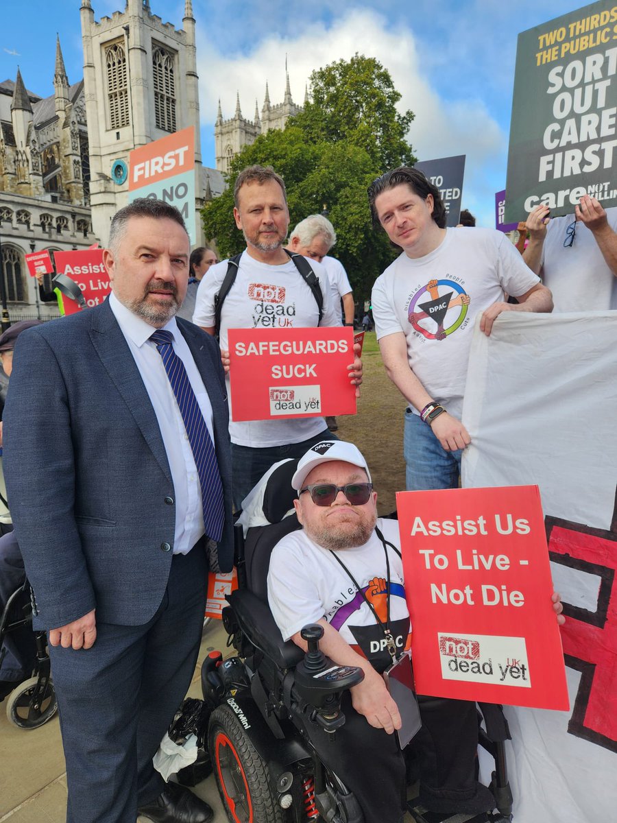 DPACNIreland's tweet photo. Thanks to @RobinSwann_MP for support and solidarity.

#NoToAD 
#VoteNo

@Dis_PPL_Protest https://t.co/2YfV0yYJt8