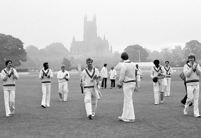 PictureSporting's tweet photo. Another of my favourite photos, Ken Kelly's autumnal shot of Mike Brearley in his last match before retiring walking off after leading Middlesex to a ten-wicket win and with it the County Championship at Worcester, September 11th 1982.  This seems to sum up the end of season (and summer) as I recall it. That was not quite that for Brearley. He made one final appearance the following year when the county was struggling with availability