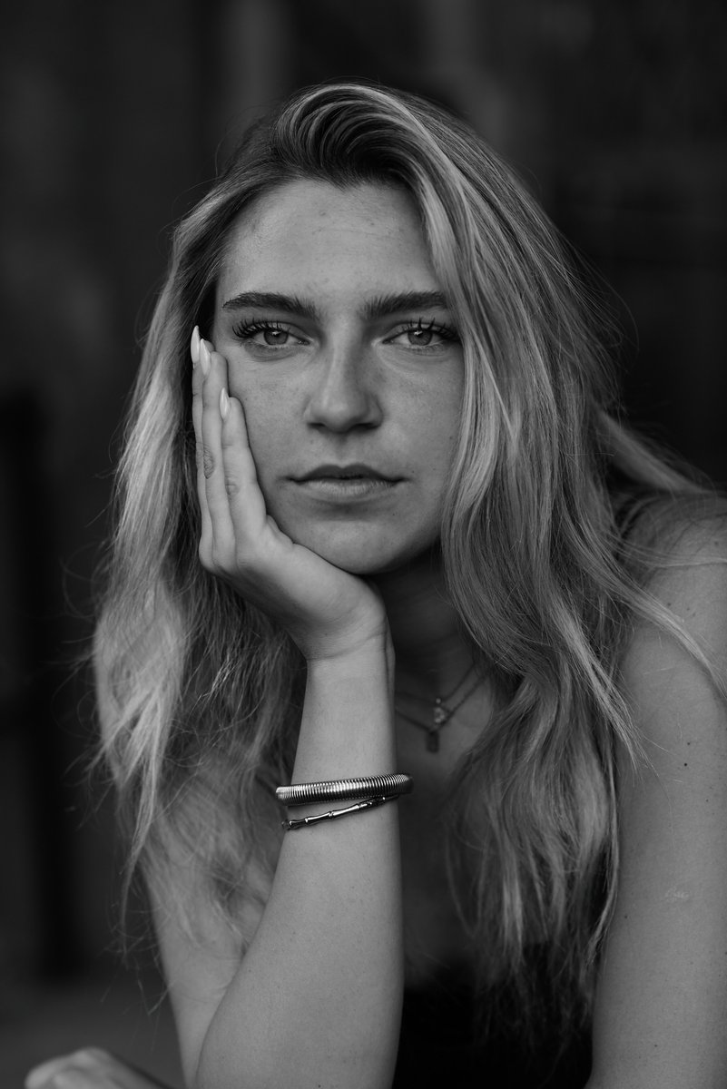 alex_premoli's tweet photo. #PortraitPhotography #PortraitPhotographer #BlackAndWhitePortrait #BlackAndWhitePhotography #BWPhotography #FineArtPhotography #NikonPhotography #NikonPortrait #NaturalLightPhotography #Portrait #Bokeh #85mm #Italy #Lodi https://t.co/KeQtGTQ6GL