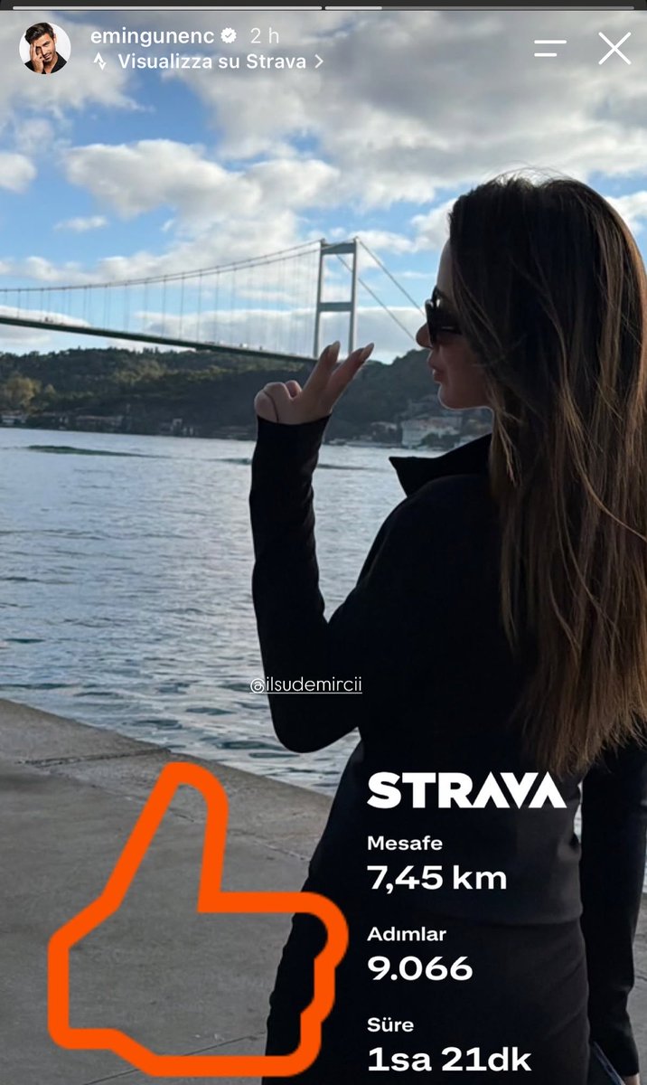 Ceccolpa's tweet photo. They were walking along the coast together, and Emin captured the moment, perfectly portraying them in perfect harmony 🥹🤏🏻🤍🤍🧿🧿🧿
#Arafta #EmSu https://t.co/zzv621hI6p