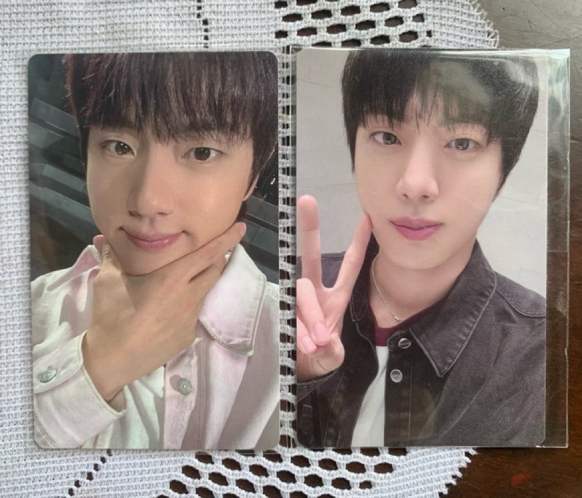 breadjinnie___'s tweet photo. wts lfb ph bts #breadjinniecartz

jin photocard set 🩷 ₱2,900 set payo

loc: qc, metro mnl ~ comment to claim 🫶🏻
# happy live online offline kakao talk kakaotalk kkt ld pc https://t.co/zi54DwM9vc