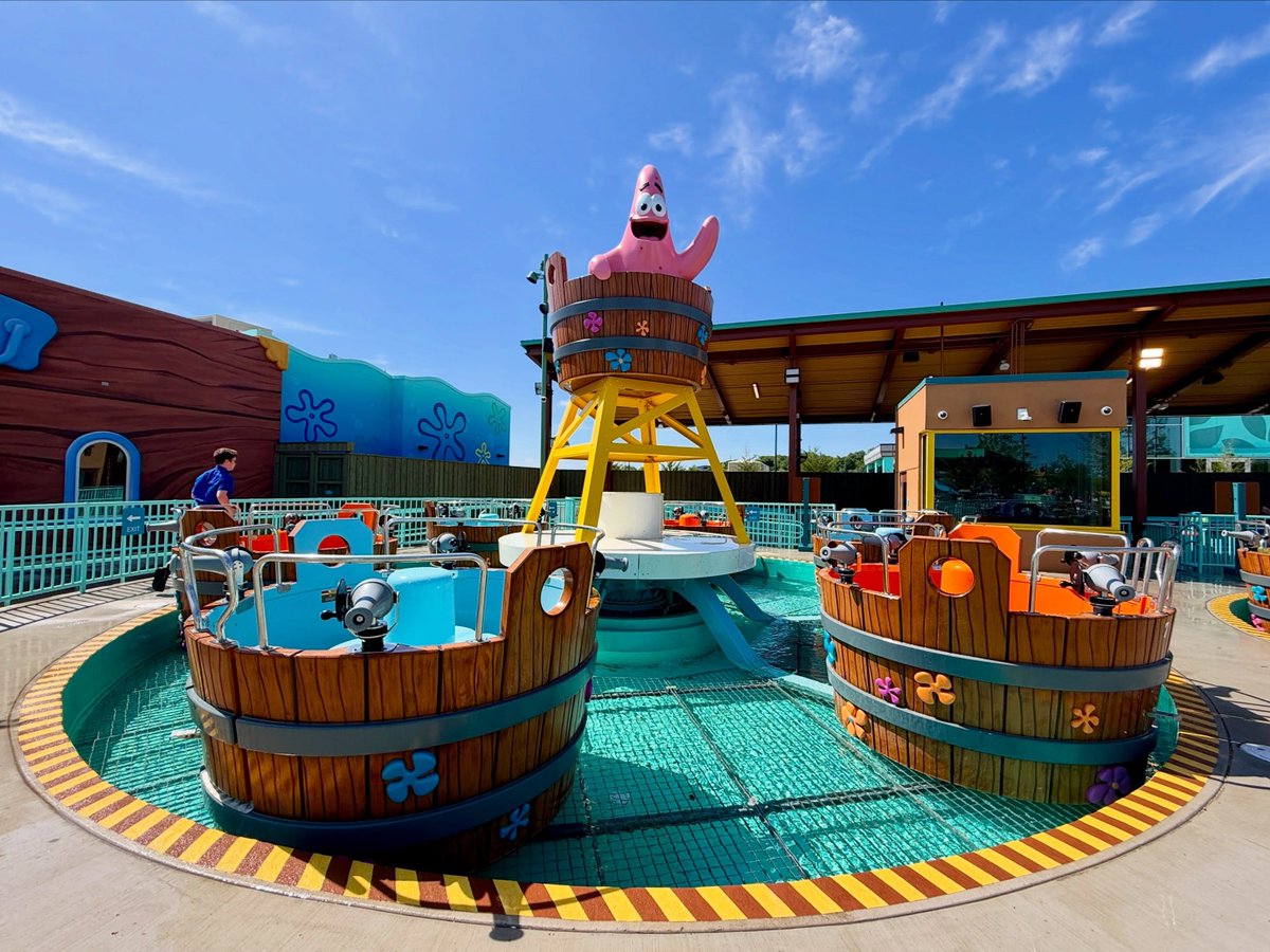 ContessaMax1's tweet photo. Nickelodeon’s SpongeBob SquarePants Bikini Bottom Land is coming to Universal Kids Resort with 4 rides: Bobbing Barrels, Jellyfish Fields Jamboree, Mrs. Puff’s Boating School, and Barnacle Bus, plus Goofy Goober’s quick-service restaurant. https://t.co/aTJcTmIzdx