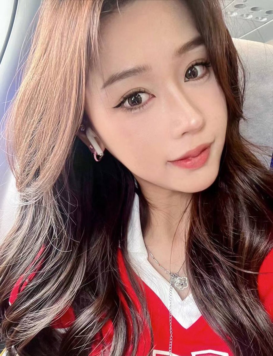 kbl2st's tweet photo. #自毁 #社死 #反差 #投稿   #反差婊 #辱骂 #羞辱 #曝光 #母狗 #母猪  #肉便器  #闺蜜 #试探 #模特
推友本人投稿，上海，瑶瑶，想被更多人看到喜羞辱 https://t.co/POnI5xoRro