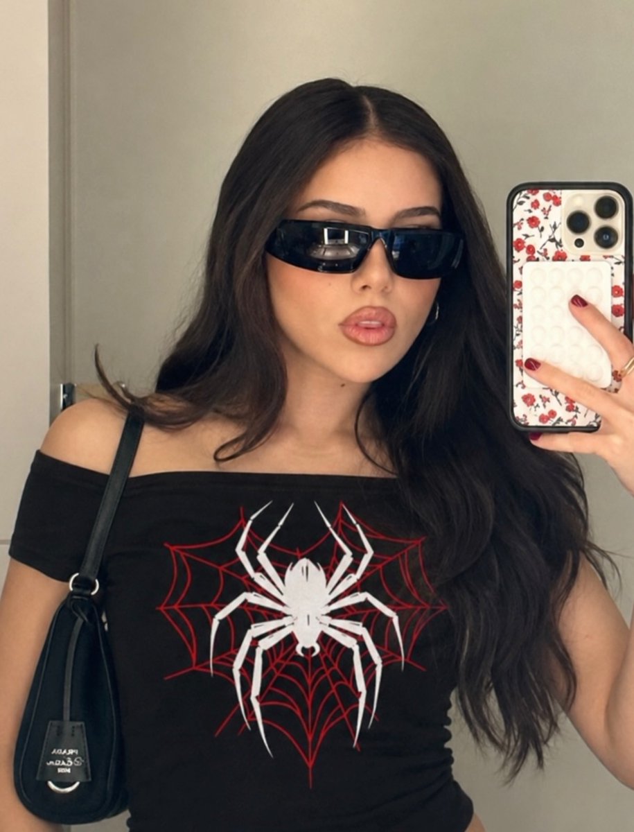 JPalmacente's tweet photo. Blusa Spider vendida. Talla M. Q100 https://t.co/9SoYf1sY1Y