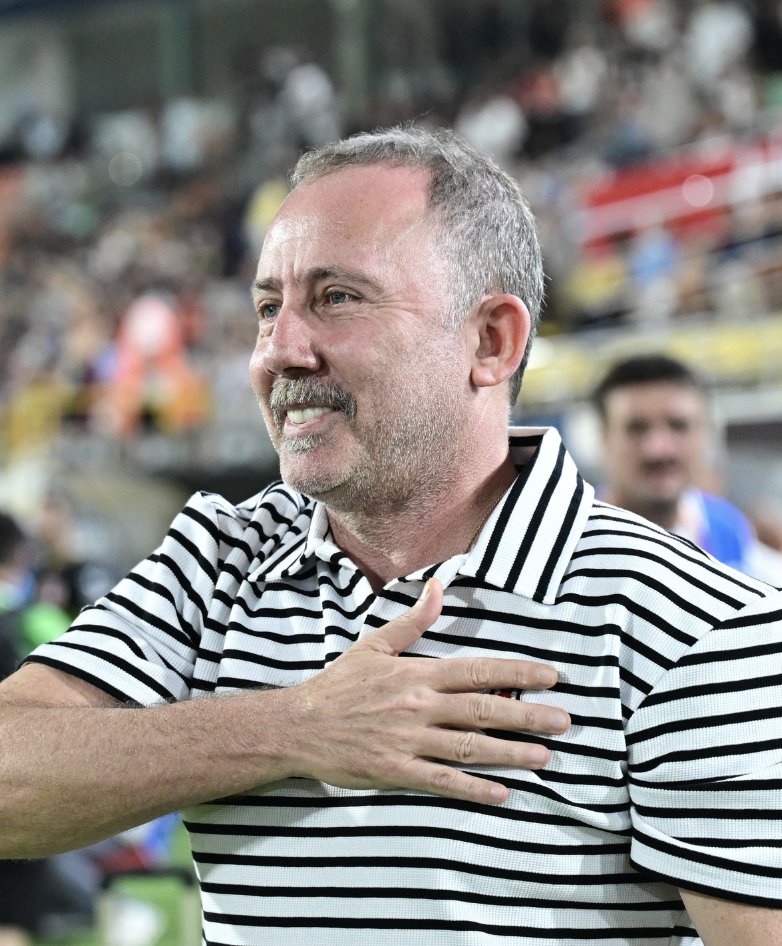 buzzspor's tweet photo. Kaya Çilingiroğlu: "Fenerbahçe’nin teknik direktörü Sergen Yalçın olmalı. Sergen Yalçın, İsmail Kartal'ı 1 haftada unutturur. Sergen’in kafasında ve gönlünde bir gün Fenerbahçe var." https://t.co/z9uhY6YDAu
