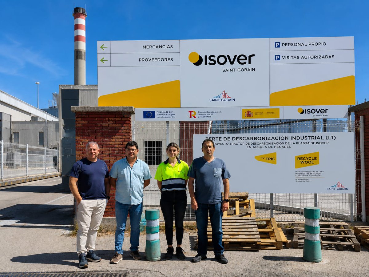 usoindustria's tweet photo. 🔴 URGENTE: Se convoca de urgencia, a las 12:00h, a la comisión negociadora del convenio colectivo de Isover. Seguiremos informando en https://t.co/oVhwcVfeRn. https://t.co/vnO9PC9mwB https://t.co/pTuTaLqbSk