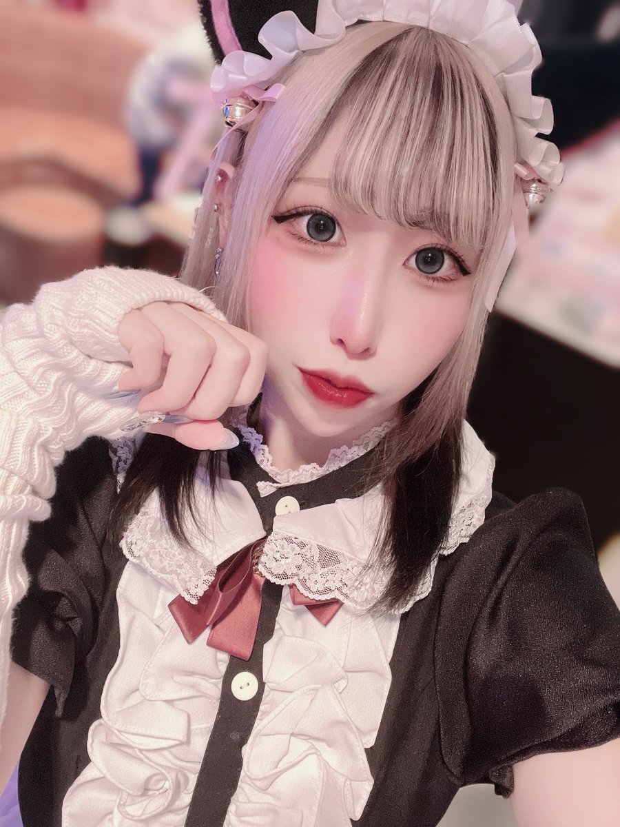 tsukihidayoo_00's tweet photo. おきゅいん♡

めいしゃんにてお給仕させていただいてます❣️
23時までいますのでご帰宅お待ちしております🤍

チェキ注文はめいしゃんの方になるみたいです🙏🏻♡
セカンドとハシゴしてくれると嬉しいです😳 https://t.co/8VU2axfrLP