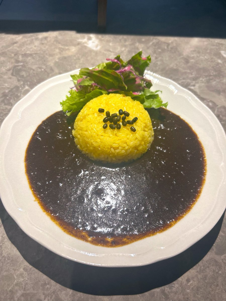 sawau_k's tweet photo. 念願のサロンクリスティ行ってきた…！ミーバーガーもたべたいからまた行かなきゃ🤤 栞はみどりにしました。ロッキーの模様の色なので。 https://t.co/YJioNGiXU4