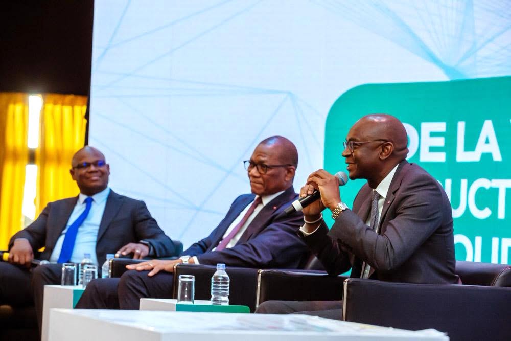 PPGouvCI's tweet photo. 1/6 🧵
🇨🇮 La Côte d'Ivoire passe à l'accélération numérique ! Lors d'Impact IA 2026, le ministre Djibril Ouattara a dévoilé le Plan d’accélération 2026-2028 de l'innovation technologique.

L'objectif : faire du numérique et de l'IA les moteurs de l'économie. 👇 https://t.co/89NrjvqlHk