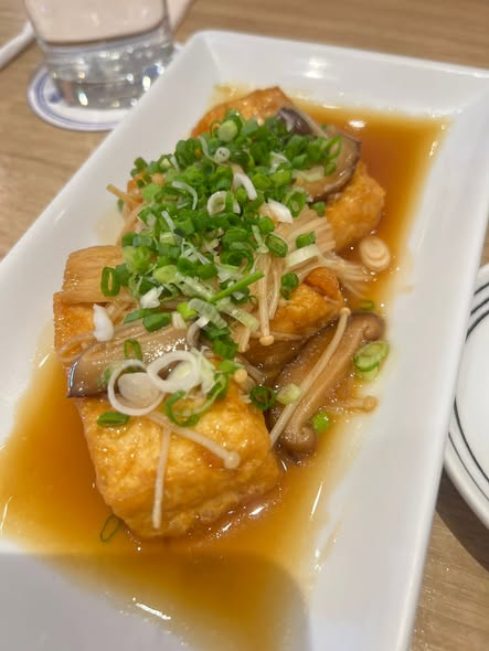 zehsoe's tweet photo. ว่าด้วยเรื่องกิน 🤭 จัดหนักทุกมื้อ จะอ้วนไหมเรา https://t.co/kGpOKZnJc0