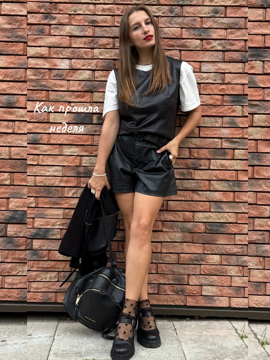 MelliePull4s's tweet photo. First week of autumn! Highlights: school, delicious pastries, favorite and new places, and beautiful weather. https://t.co/8TKRpBe6v0