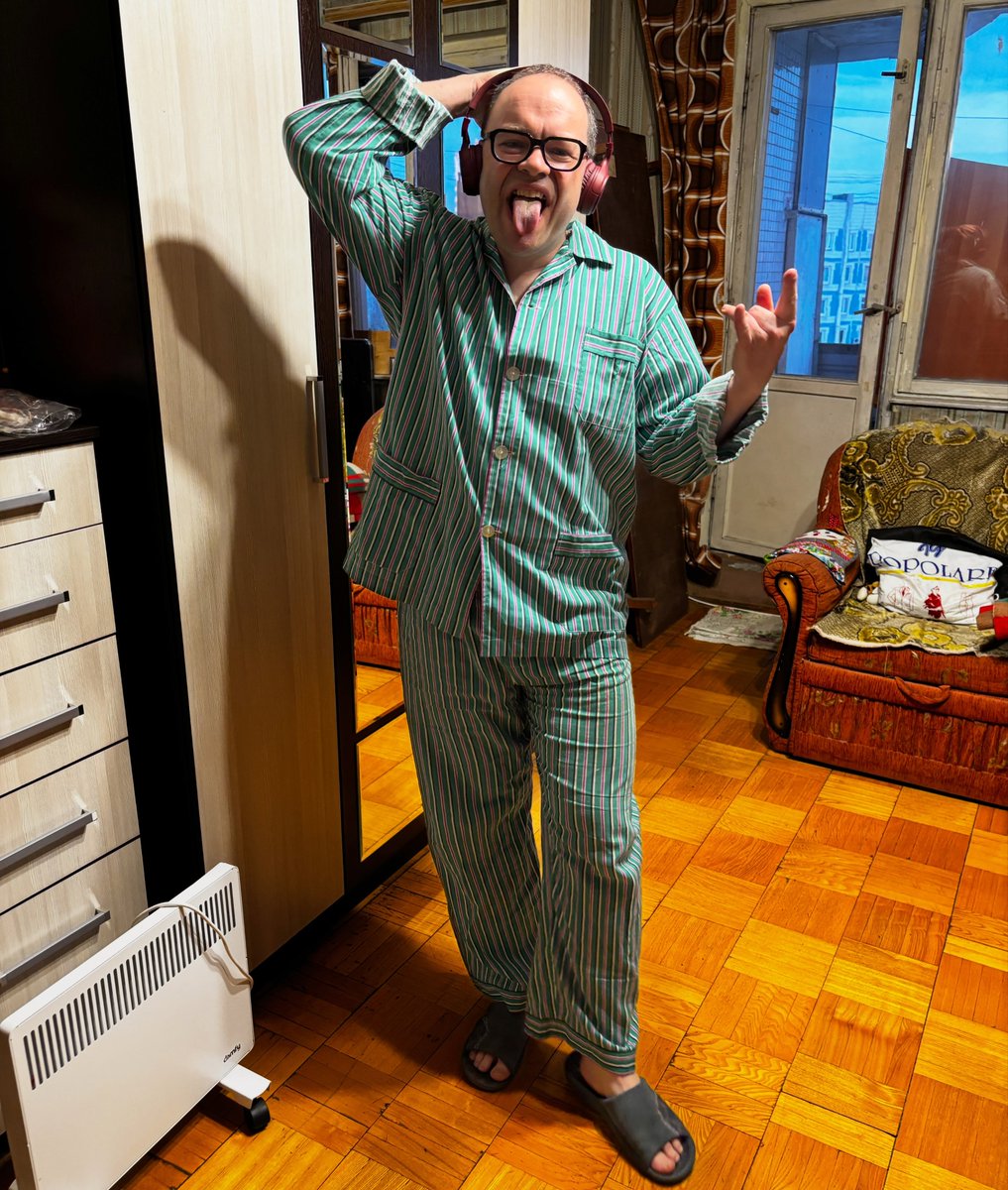 IldaCayo's tweet photo. Photo by Power Gabber on July 03, 2026. May be an image of a dressing gown and text. https://t.co/vvk9g4hfZ2