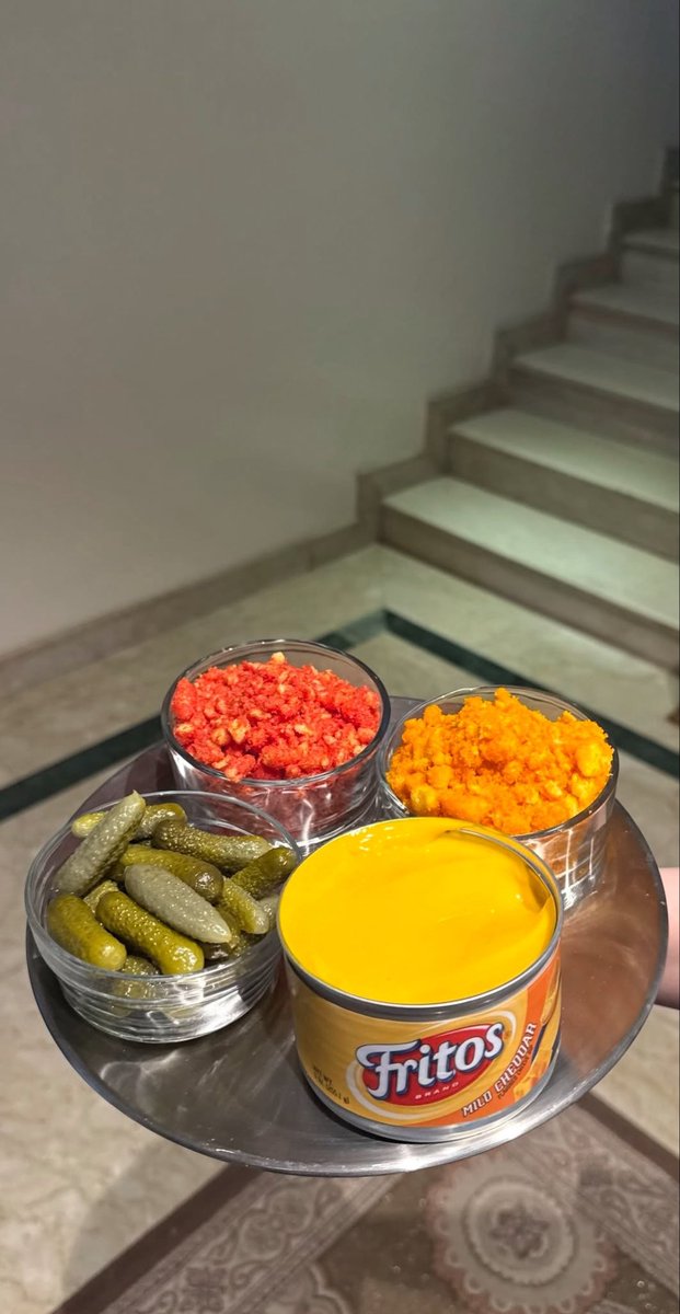 _1jiis's tweet photo. واخيرااااااااا جربنا وحامم مرام 🫸🏼😋😋😋 https://t.co/VfQKYa8J8T