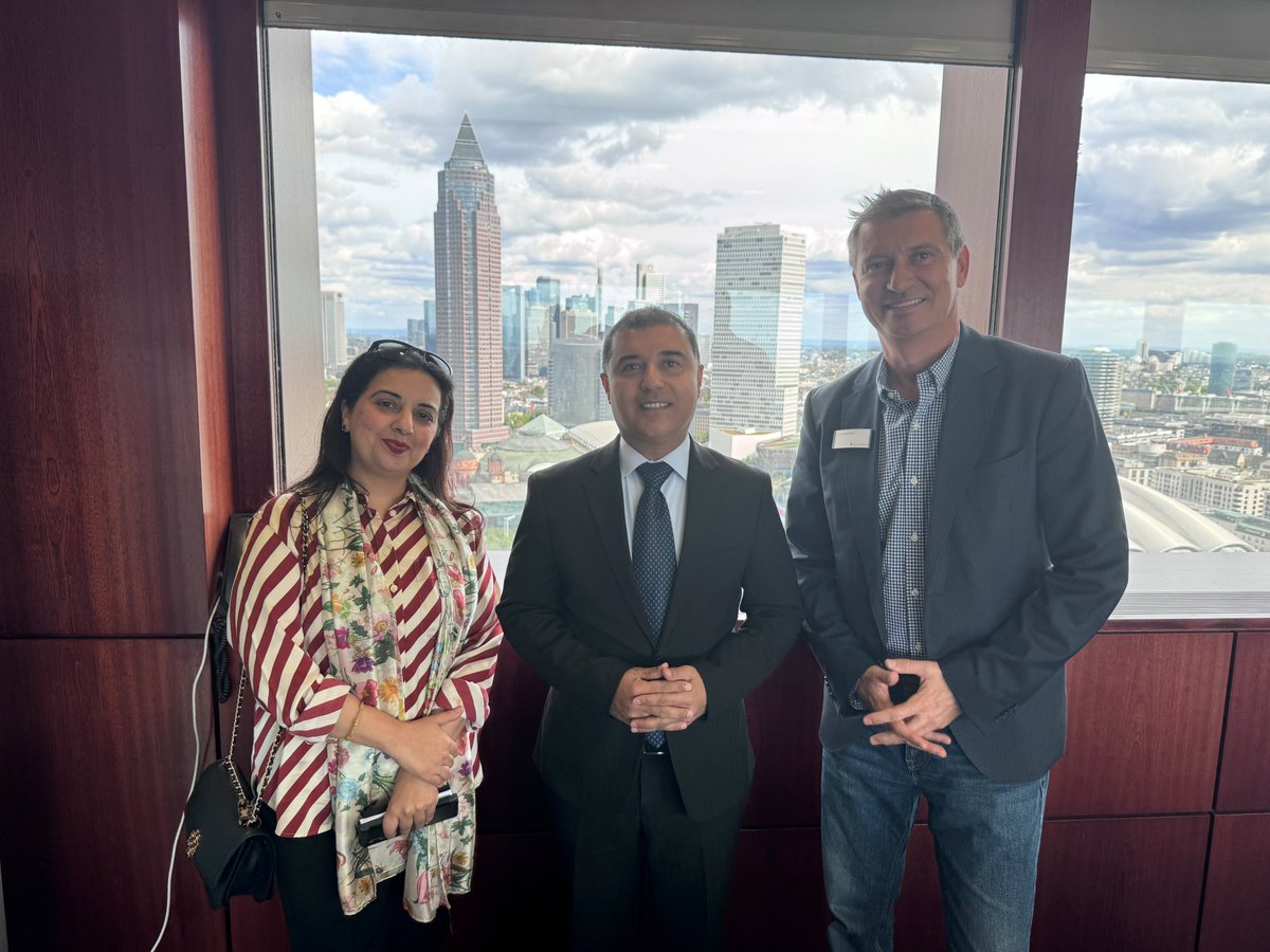 AliAnserZ's tweet photo. Eleven (11) Pakistani companies are exhibiting their growing engineering and automotive capabilities at the prestigious Automechanika Frankfurt. TIC, Ms. Amna and I met Pak exhibitors &amp; discussed strategies for expanding auto-part exports to EU.
@PakinGermany_ @ForeignOfficePk https://t.co/nvPnP6hYHs