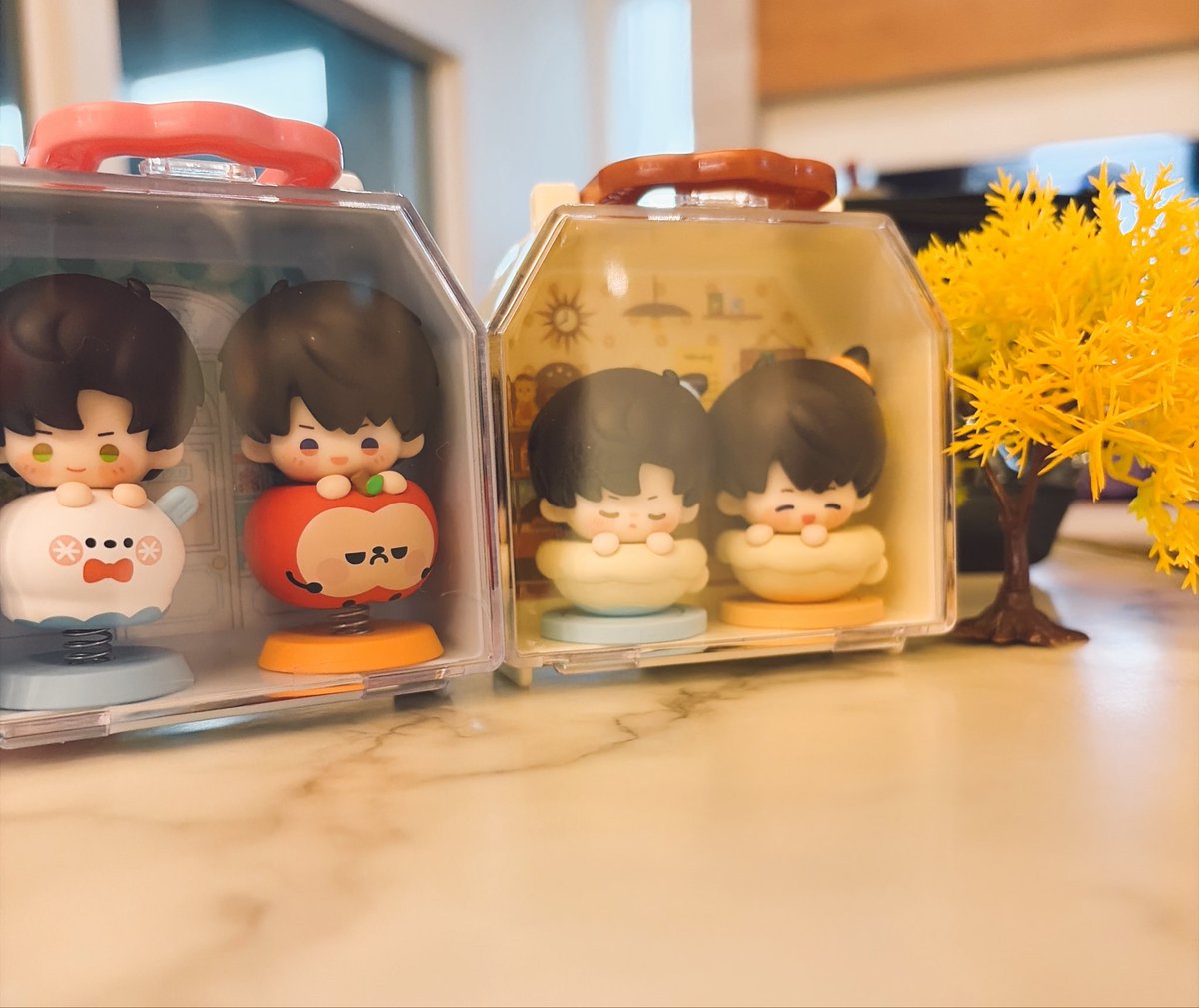 Rei07_apple's tweet photo. ま、待て....!!!!!このケース!!!!可愛いのではないか?!!?!!(((驚

セリアにあるよ!!!!🙌🧡🩵 https://t.co/9iXKAw3IFQ