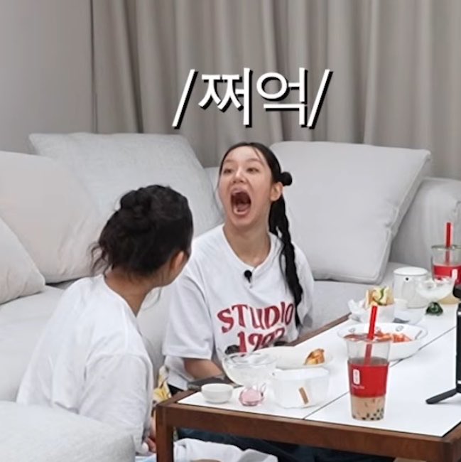 puro7007's tweet photo. 입에 주먹 다 들어가는 여자 개큰호감(?) https://t.co/weLSiRt14p