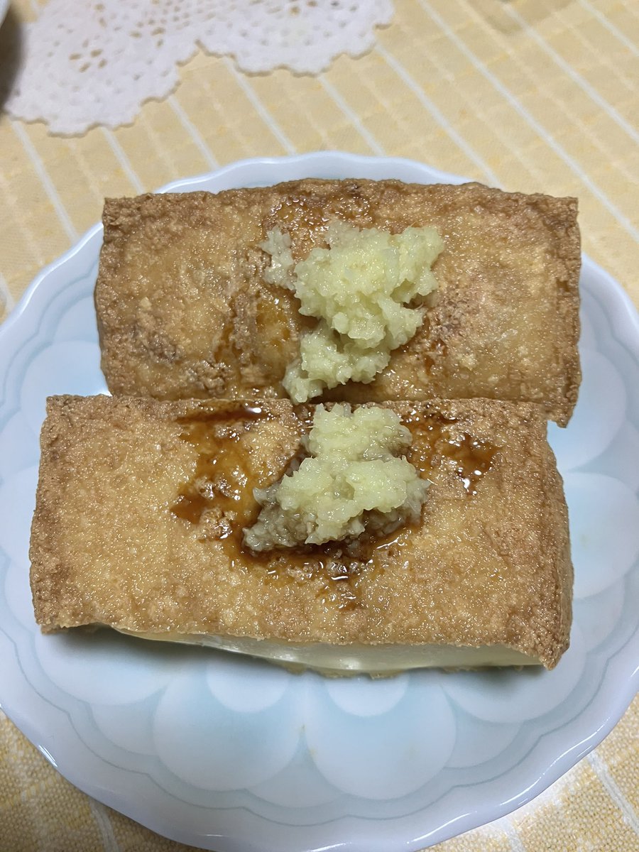 kai0010's tweet photo. 母にiPhoneを渡しに行って食べたカレーと厚揚げ。

実家のカレーってなんでこう美味いんだろう。食べ過ぎた。 https://t.co/B2aVM7B4IB