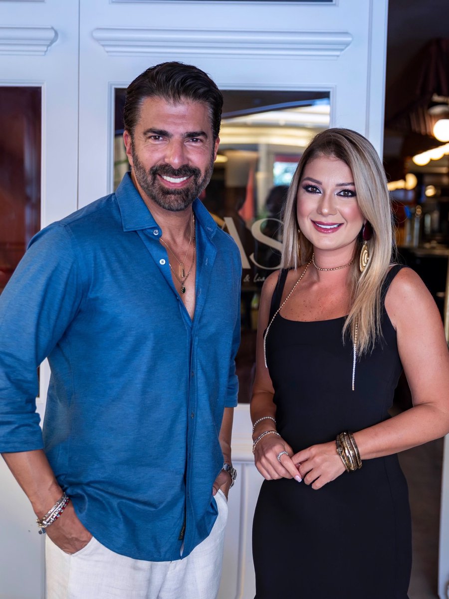 SCenkTorun's tweet photo. Who's ready for this? 💙
A wonderful conversation, plenty of laughs, and of course, that signature smile. ✨

"Hayatımın Yemeği" is coming soon to the Hürriyet YouTube Channel. Stay tuned 🎥

#CenkTorun https://t.co/hWlk6MI2uU