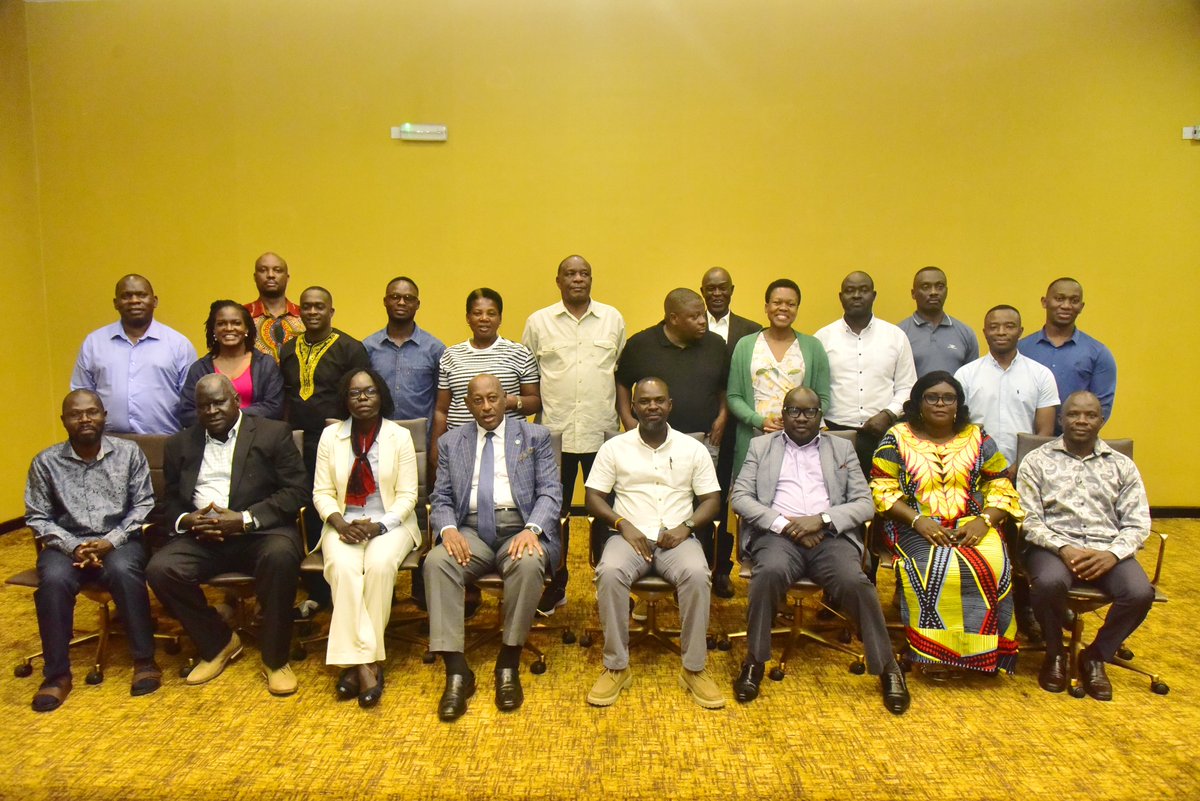 EmmaCounsel's tweet photo. Had the privilege of being part of an induction training for the members and staff on the Sectoral Committee of Legal and Parliamentary Affairs.  The induction training  focused on the criticality of the Committee on legal and Parliamentary Affairs. https://t.co/A5lNgrZjW9
