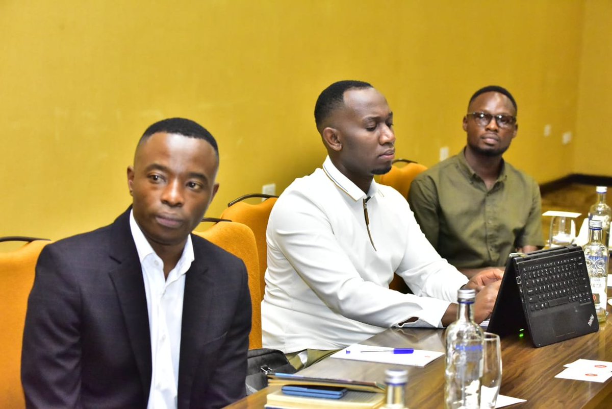 EmmaCounsel's tweet photo. Had the privilege of being part of an induction training for the members and staff on the Sectoral Committee of Legal and Parliamentary Affairs.  The induction training  focused on the criticality of the Committee on legal and Parliamentary Affairs. https://t.co/A5lNgrZjW9